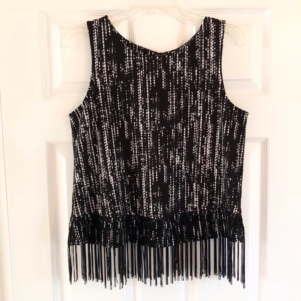 BOBEAU black white fringe sleeveless top M